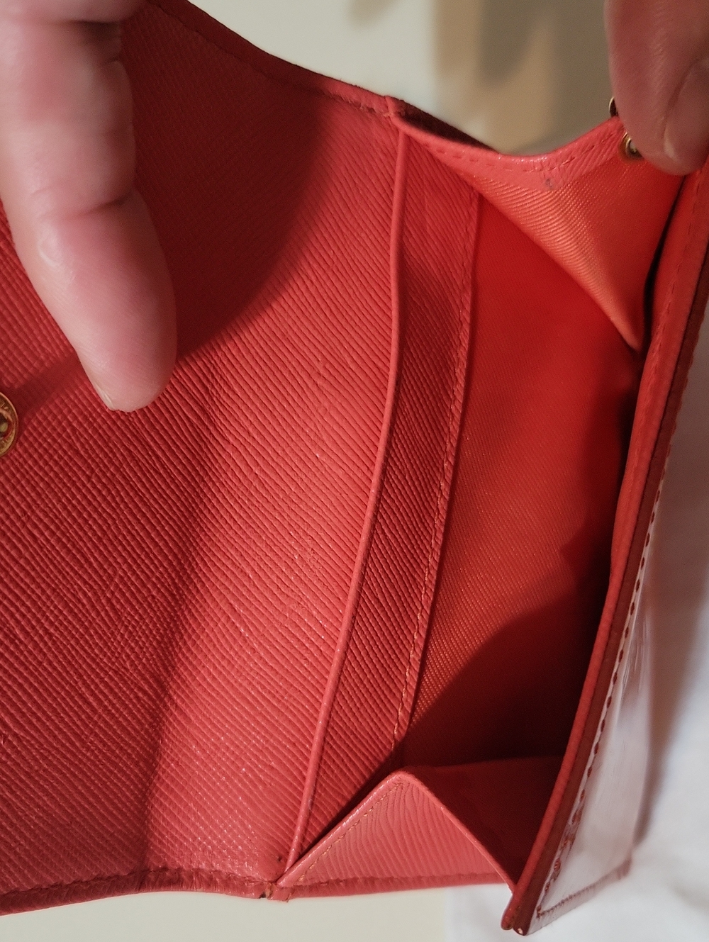 Authentic MCM compact wallet. - Picture 10 of 14